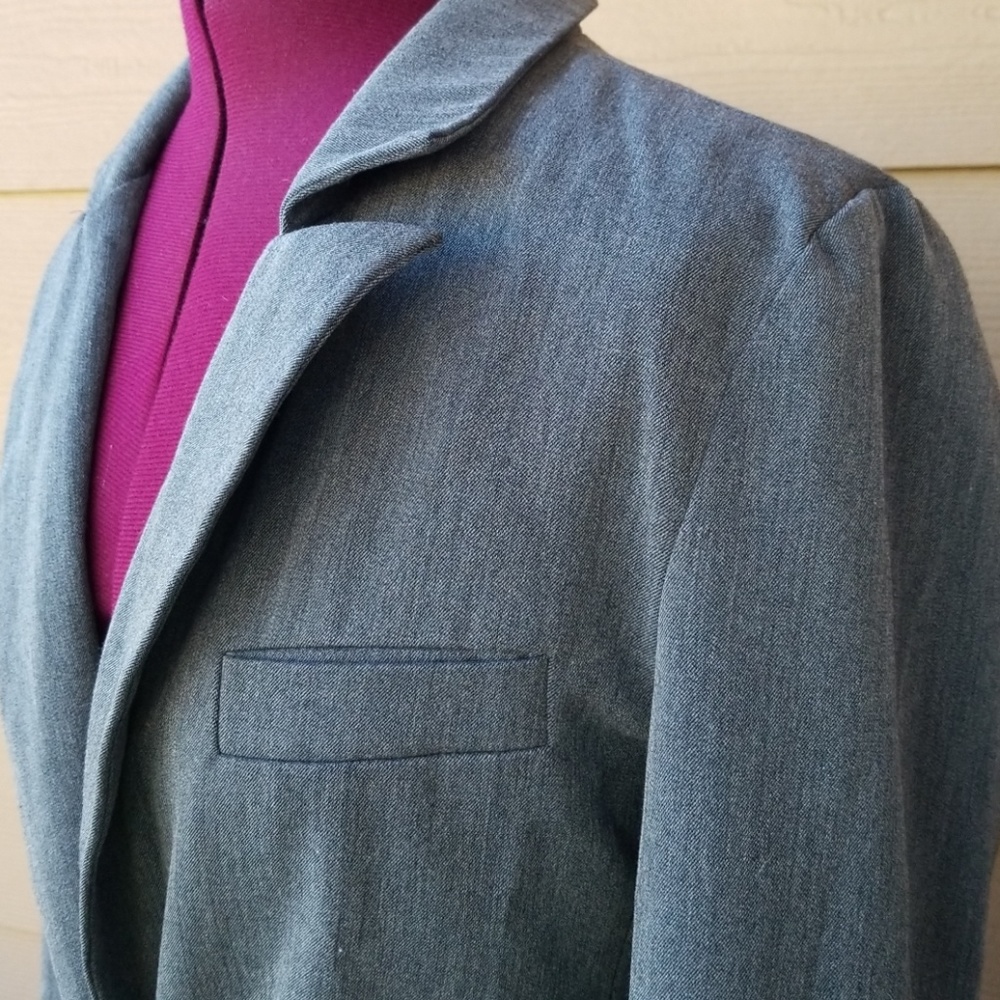 Gray blazer - Picture 7 of 8
